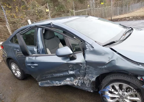 2022 Toyota Corolla Le z USA, uszkodzony, nr VIN JTDVPMAE6N3011268